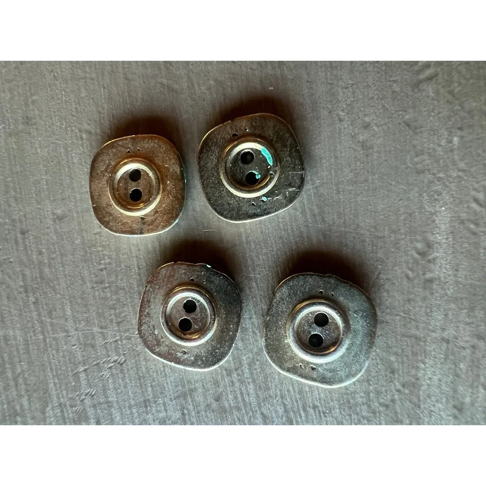 Vintage Buttons 0.5